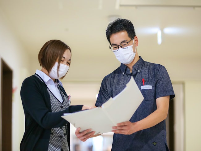 事業形態も様々なので「グループホームも経験したい」「介護付き有料でスキルを身につけたい」など、チャレンジしたい施設形態があれば相談できるもの当法人の魅力です。